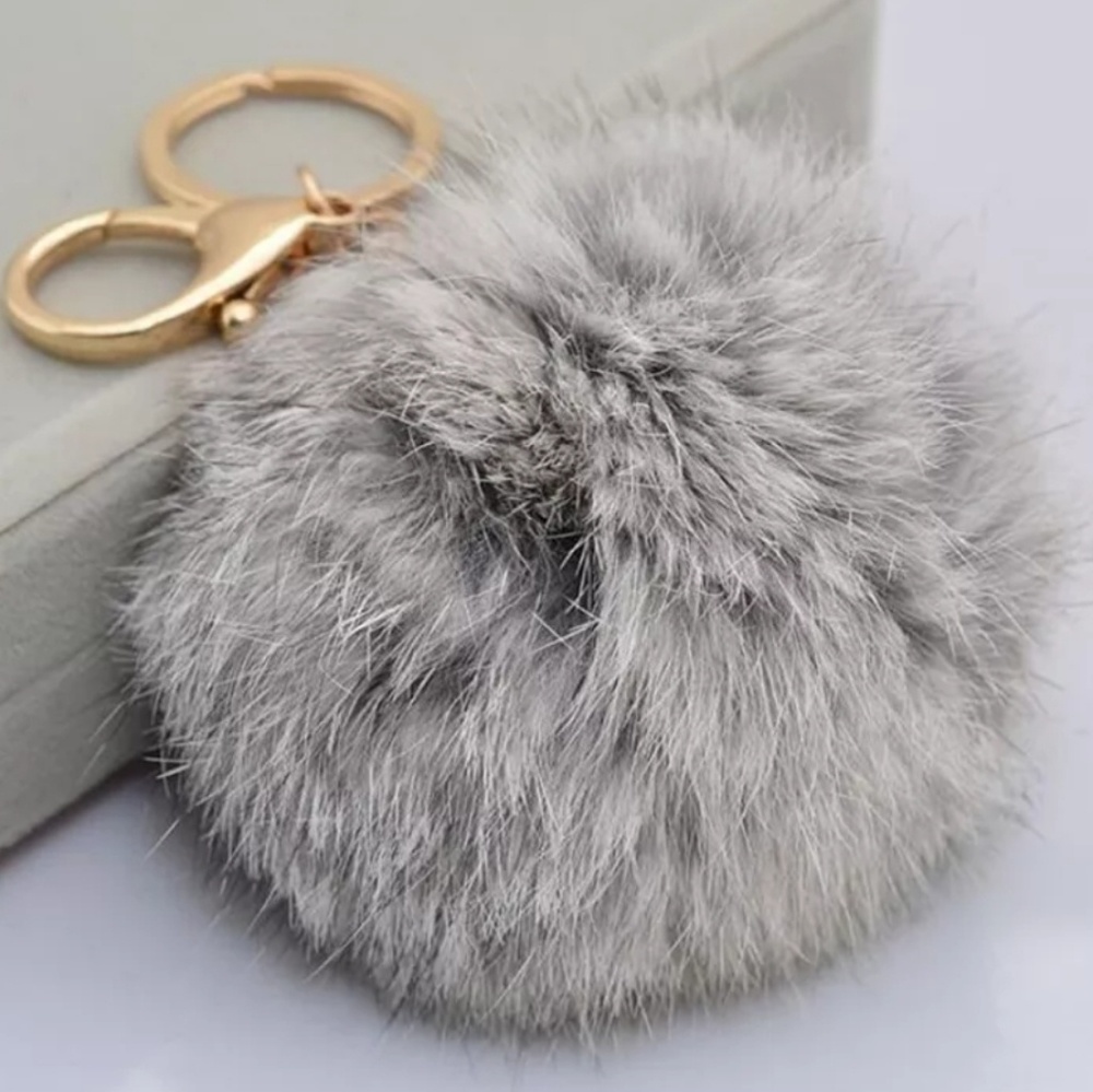 Pom Pom Key Chain - Picture 3 of 3